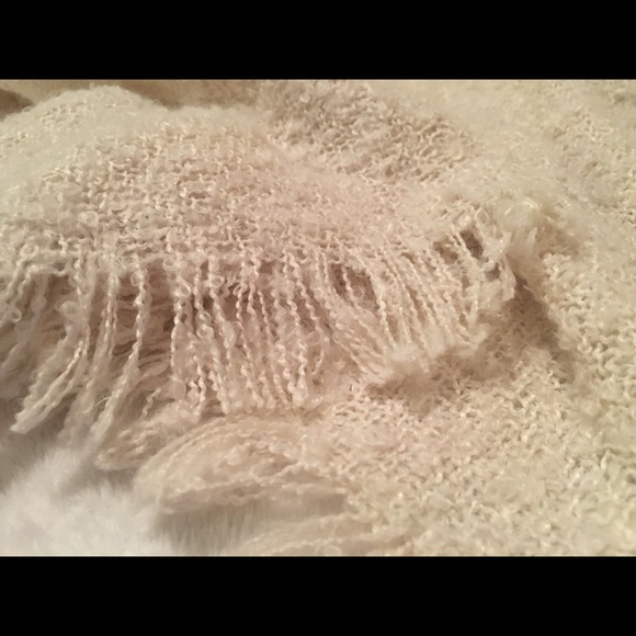 Accessory Street New York brand shawl - Picture 5 of 5